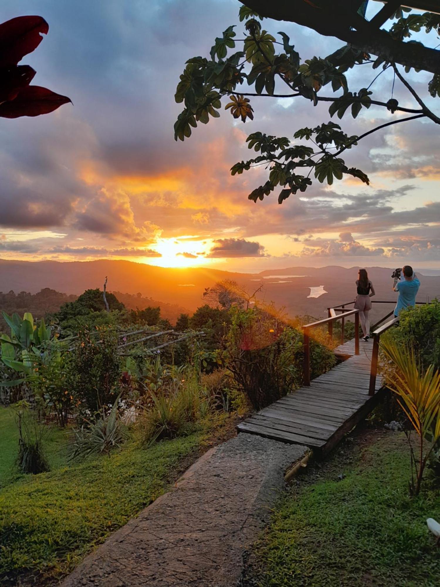 Finca La Puesta Del Sol - Miramar De Sierpe エクステリア 写真